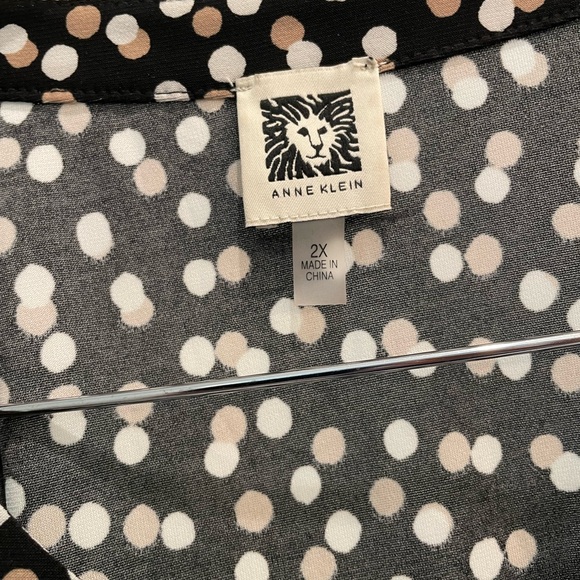 Anne Klein Black and White Dotted Blouse - Picture 3 of 4